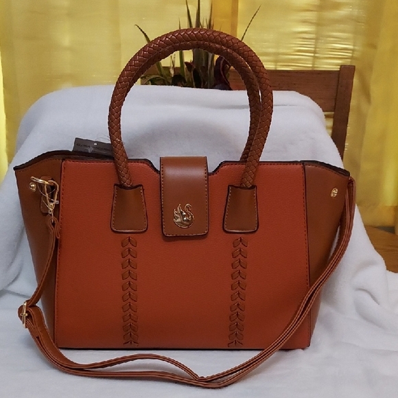 Gloria Vanderbilt Handbags - Gloria Vanderbilt Bag/Handbag